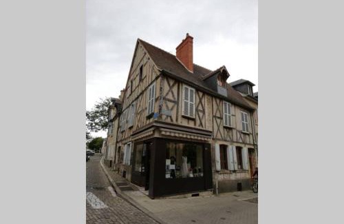 Bourges Apartment | Aux 3 Maillets II Superbe appartement face à la cathédrale