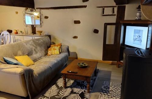 Pouilly-sous-Charlieu House | auxhirondelles