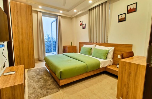 DLF Phase 5 Hotel | AVA Hotels and Corporate Stays Golf course