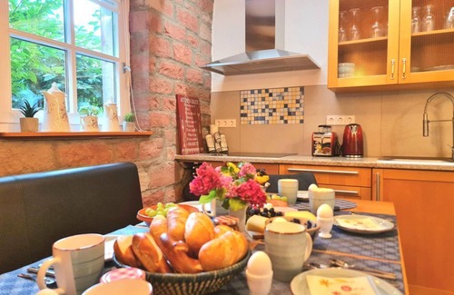 Kandel Apartment | AVAHOME 1 Kandel - first floor, 3 bedrooms, WLAN - AVAHOME Kandel