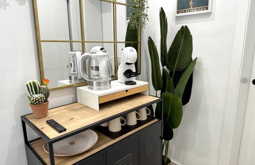 Doctor Barraquer-Grupo Renfe-Policlinico Apartment | Avenzoar Apartments Seville