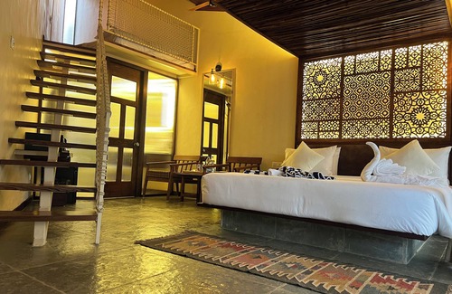 Vasai Hotel | Avhyay Resort