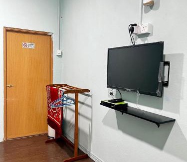 Setiu Hotel | Avina's Family Room