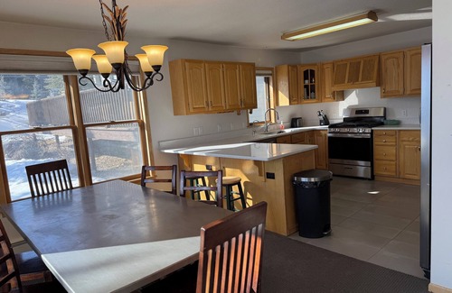 Wildridge House | Avon property available for longer lease!