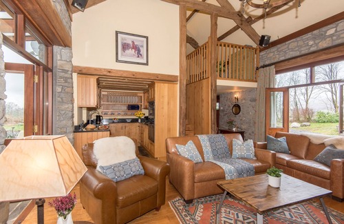 Llandovery House | Award winning, secluded barn in Brecon Beacons. A sanctuary to relax.