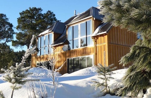 Mt Lyford House | Awardwinning luxury eco lodge with optional private outdoor hot tub &great views