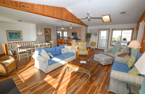 South Nags Head House | Awesome 'D' has a hot tub for your family vacation entertainment