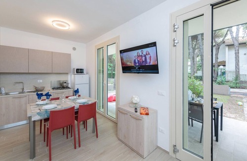 Lido degli Estensi House | Awesome home in Lido di Spina FE