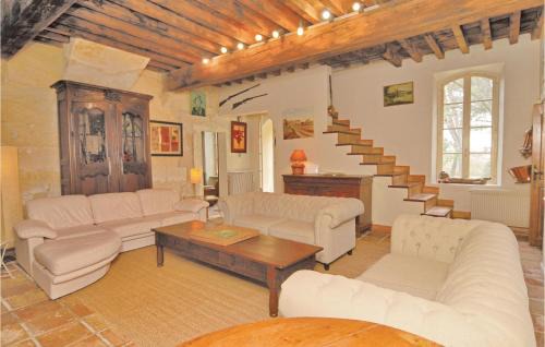 Albaron House | Awesome Home In Arles