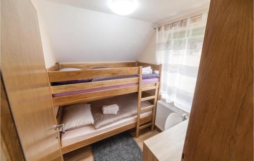 Brestovac House | Awesome Home In Brestovac With Sauna