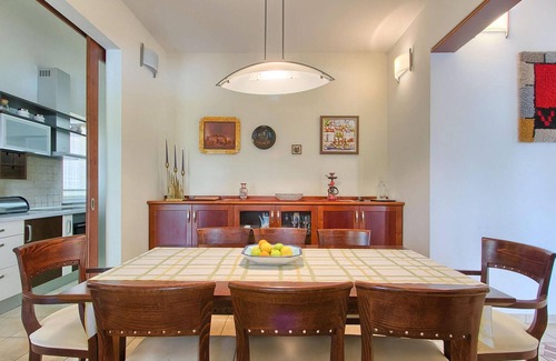 Sveti Martin House | Awesome home in Buzet