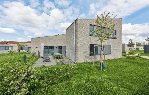 Lembruch House | Awesome Home In Lembruchdümmer See