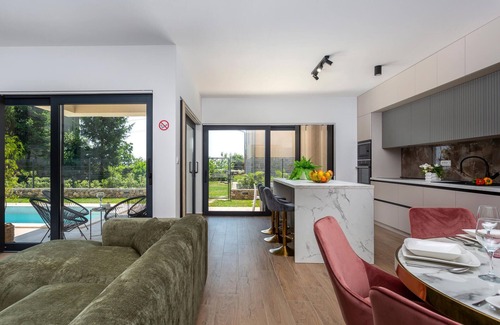 Sarsoni House | Awesome home in Matulji with sauna