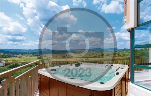 Cavoglave House | Awesome Home In Mirlovic Polje