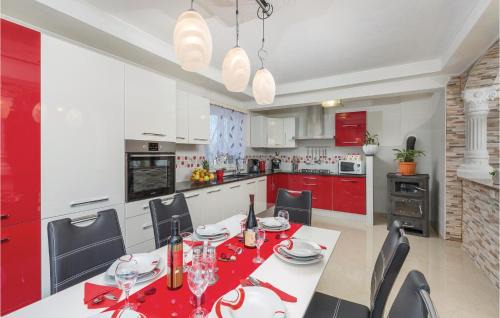 Sveta Nedelja House | Awesome Home In Nedescina With Kitchen