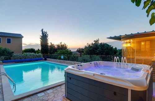 Montizana House | Awesome home in Porec with sauna