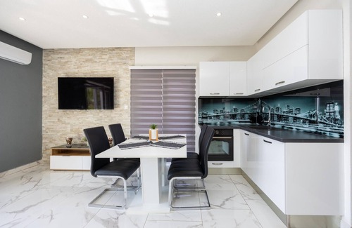 Labin House | Awesome home in Prgomet with WiFi