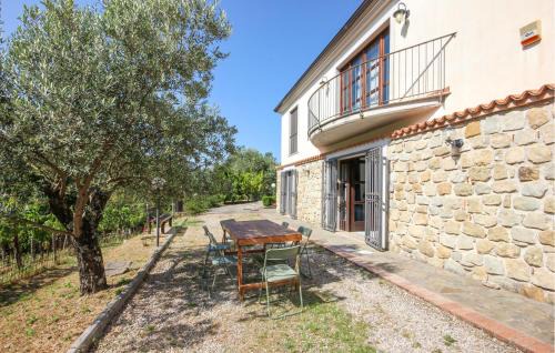 Sessa Cilento House | Awesome Home In Sessa Cilento With Wifi