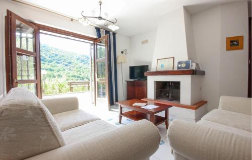 Sessa Cilento House | Awesome Home In Sessa Cilento With Wifi