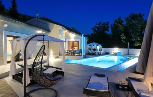 Starigrad House | Awesome Home In Starigrad Paklenica