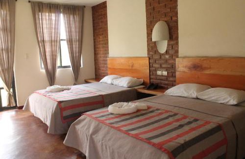 Palenque Hotel | AXKAN PALENQUE, ALBERCAS, GASTRONOMIA MAR y TIERRA & TRAVEL AGENCY