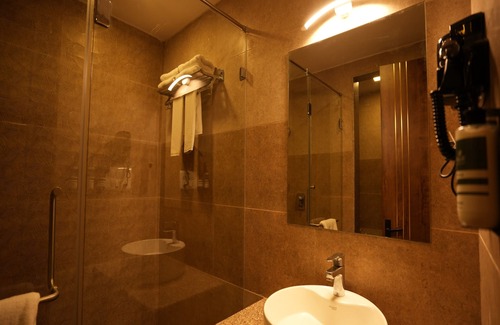 Vidhyadhar Nagar Hotel | Azizaa Resort and Spa, Jaipur