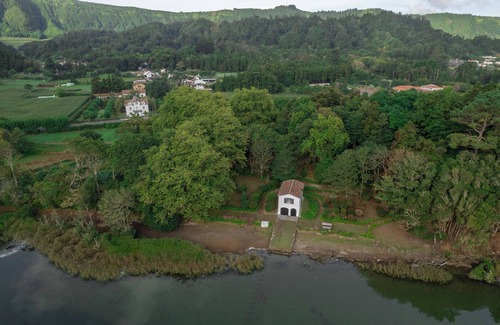 Sete Cidades Cottage | Azores Best at Casa dos Barcos