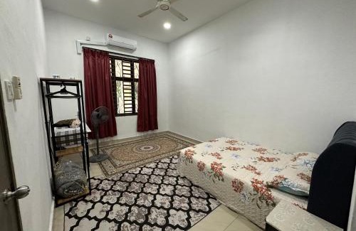 Peramu Permai Apartment | Azzahra Homestay Pekan with 3 Bedrooms fully airconditioner