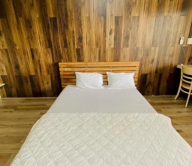 Thong Nhat House | Bến Hồ Homestay