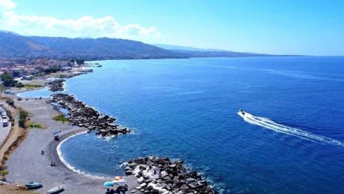 Gallico Marina Apartment | B&b AmMarí. Appartamento - Bilocale.
