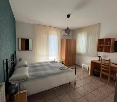 Leonforte Bed & Breakfast | B&B Pokerdassi