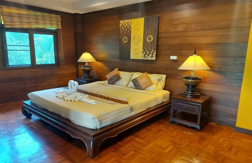 Choeng Doi Hotel | Baan Chai Thung