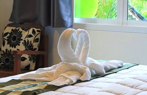 Bang Kobua Hotel | Baan Klangsuan Bang Korbua