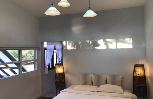 Suan Luang Hotel | Baan Suan Amphawa