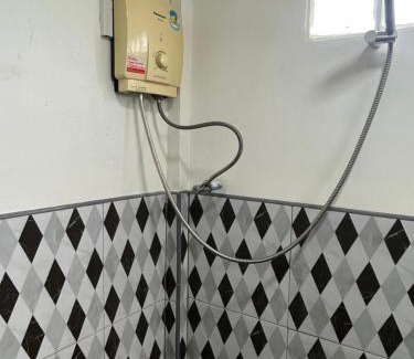 Chat Trakan Hotel | Baan Suan Pongsiri บ้านสวนพงษ์ศิริ