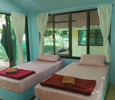 Tha Sao Resort | Baanrai Saiyoknoi Resort