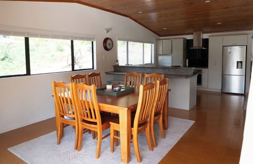 Whangamata House | Bach on a Block