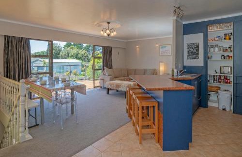 Pauanui House | Bach on Boulevard - Pauanui Holiday Home