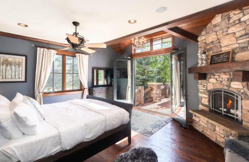 Granby House | Back 9 Lodge