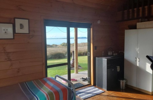 Whakamarama Cabin | Back to Basics in a 5 star location