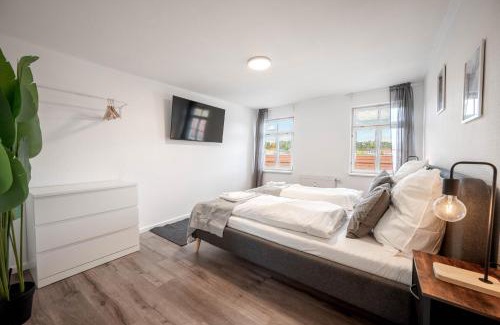 Ludwigsburg Apartment | BackHome - MAISIONETTE - 120qm - Fantastische Schlosslage - SmartTV - Waschmaschine - Netflix - 24h Checkin- Apartment 4