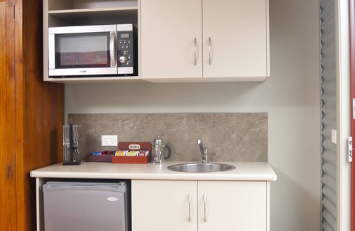 Lucknow Hotel | Bairnsdale Motel