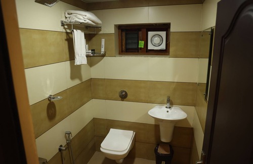 Hosdurg Hotel | Balaji Regency Kanhangad