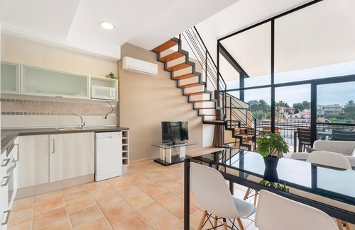 Navarres Apartment | Balcón de las Fuentes: Design, comfort and unique views