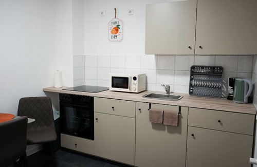 Oberhausen Apartment | Balcony, E-Station, Parking, Duisburg, R-Web Arena