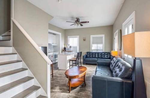 Downtown Apartment | Balcony on Duval - Duval's Duet on Duval