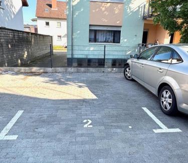 Neureut Sudlicher Teil Apartment | Balkonliebe Karlsruhe - Waschmaschine, Stellplatz, Balkon, Regendusche