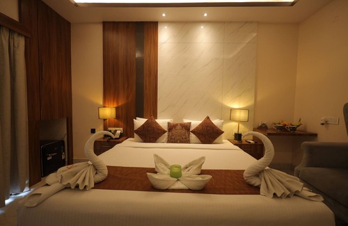 Jeypore Hotel | Balkrishna Palace