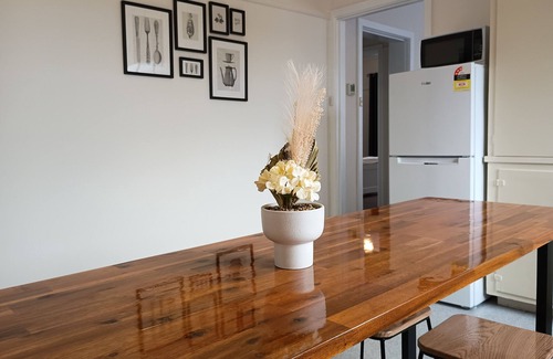 Wendouree House | Ballarat Maple cottage close to Stadiums