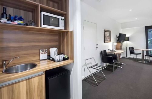 Golden Point Hotel | Ballarat Suites